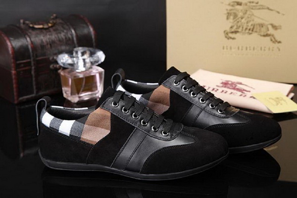 Burberry Fashion Men Sneakers--051